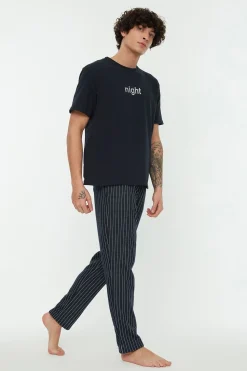 Trendyol Conjunto pijama largo rayas azul New