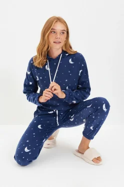 Trendyol Conjunto pijama polar capucha galaxia azul New