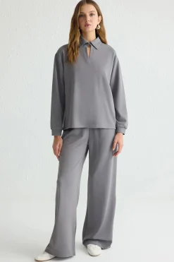 Trendyol Conjunto top y pantalón con cuello polo gris Discount