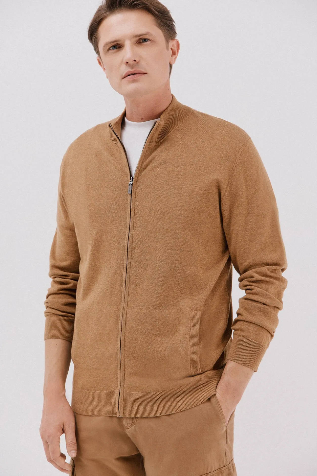 Cortefiel Cárdigan punto fino algodón cremallera Beige