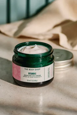 The Body Shop Crema de Día Vitamina E 50ml Multicolor Discount
