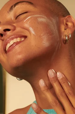 The Body Shop Crema De Noche Vitamina E Multicolor Hot