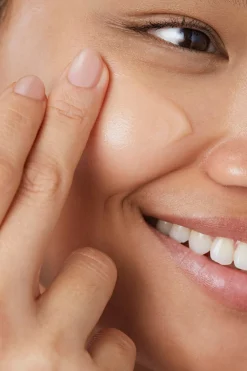 The Body Shop Crema Hidratante Iluminadora Vitamina C 50ml Multicolor Outlet