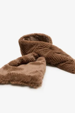 Cortefiel Cuello reversible pelo Marr&oacute;n Best