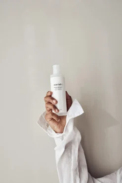 Meraki Desmaquillante micelar 195 ml. blanco