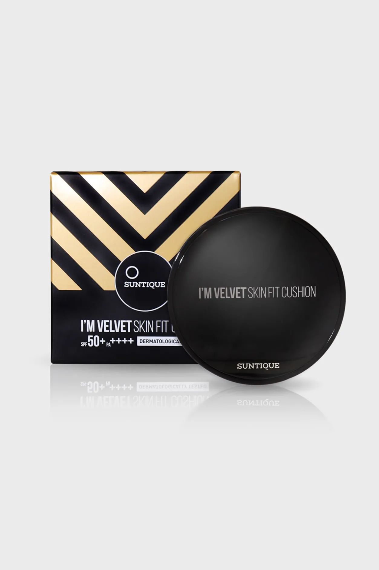 Suntique Esponja protector solar I'm Velvet Skin Fit negro Hot