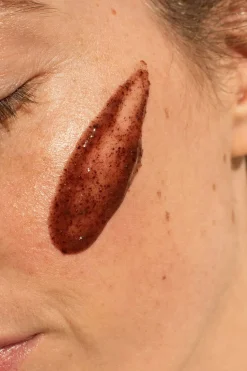 Salad Code Exfoliante facial doble acción beige Clearance