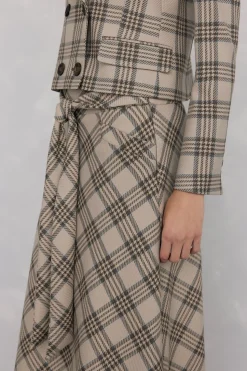 Pedro del Hierro Falda evasé cuadros Marr&oacute;n Sale