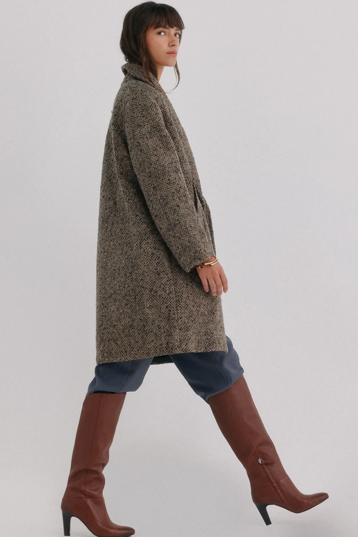 Hoss Intropia Fátima. Abrigo con solapa Marfil Best