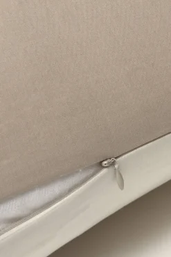 Textura Funda cojín algodón percal bicolor 55x55cm. beige