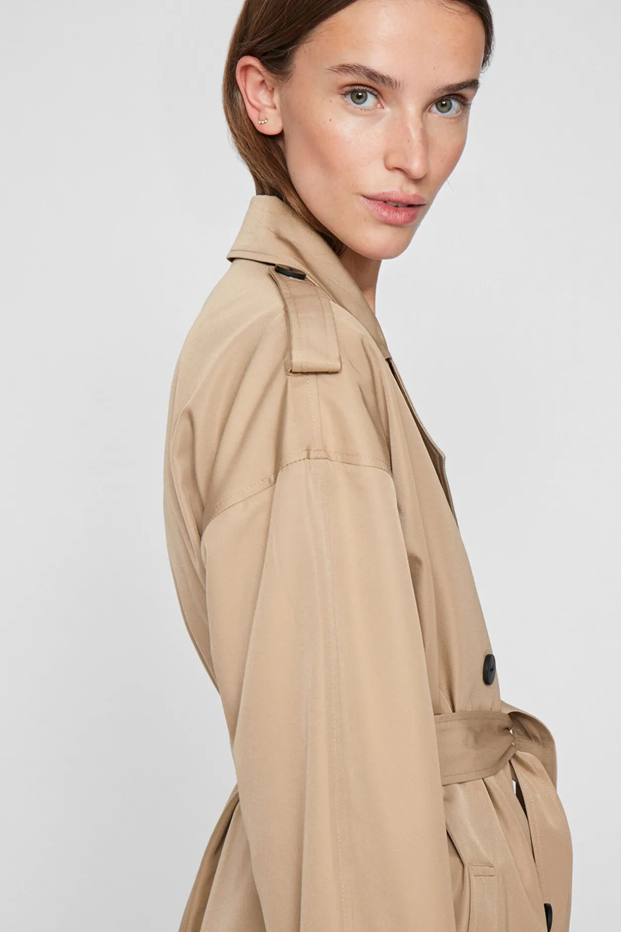 Vila Gabardina larga anudada Beige Discount