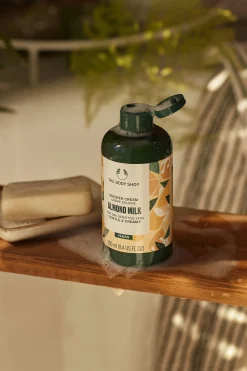 The Body Shop Gel de Ducha Cremoso de Leche de Almendras 250ml Multicolor Hot