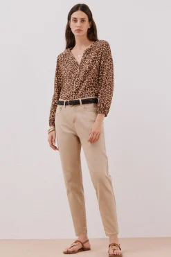 Cortefiel Jeans mom Marr&oacute;n Hot