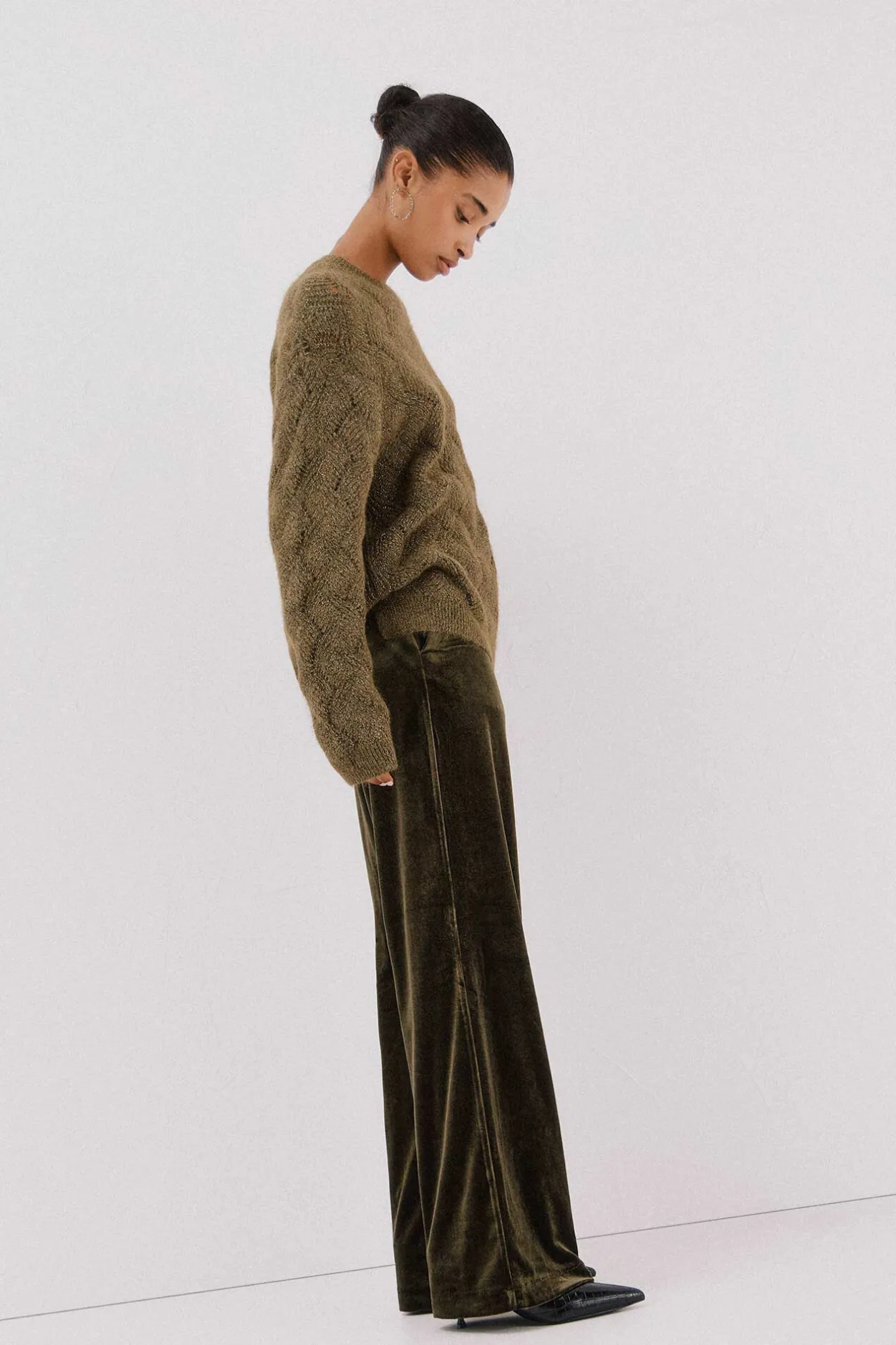 Cortefiel Jersey delantero lentejuelas. Verde Hot