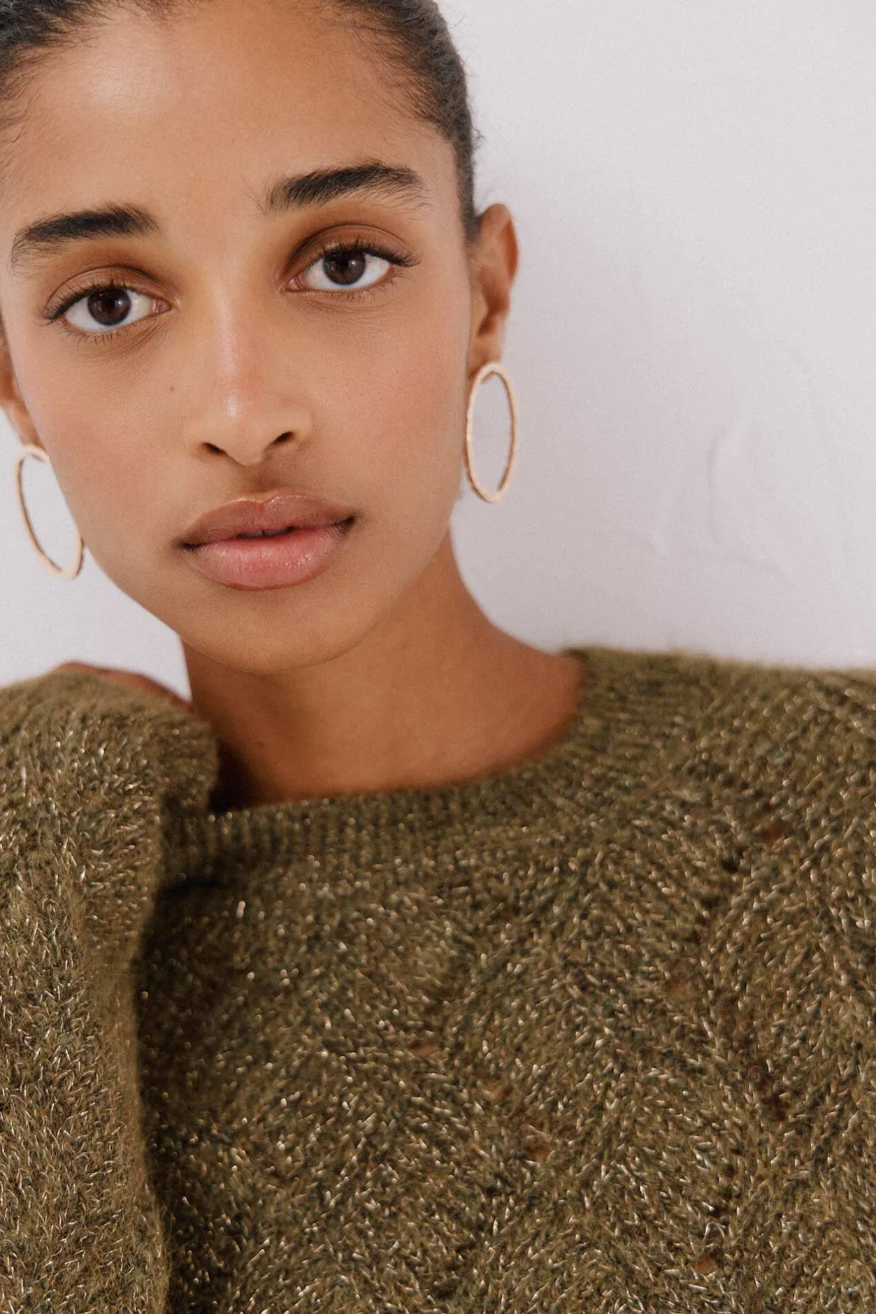 Cortefiel Jersey delantero lentejuelas. Verde Hot