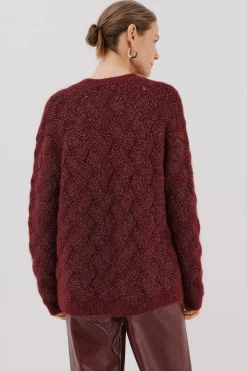 Cortefiel Jersey delantero lentejuelas. Granate