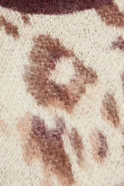 System Action Jersey jacquard animal print marfil Outlet