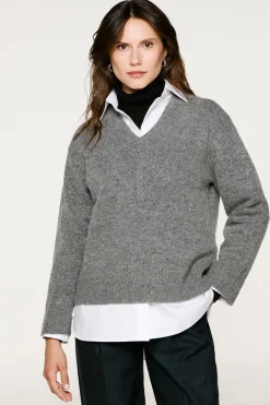 Selected Jersey lana cuello pico. Gris