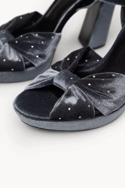 Hoss Intropia Maia. Sandalia tacón terciopelo Gris Outlet