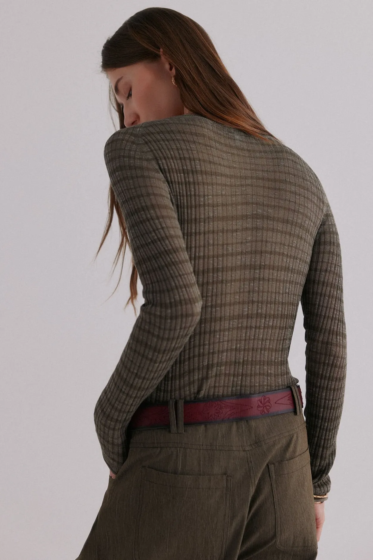 Hoss Intropia Nadine. Top estampado a rayas Kaki