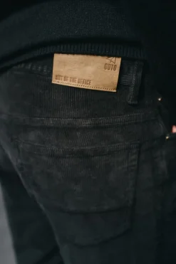 OOTO Pantalón 5 bolsillos slim fit pana Negro Hot