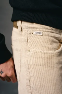OOTO Pantalón 5 bolsillos slim fit pana Beige Online