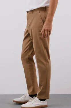 Cortefiel Pantalón chino confort regular fit Beige Best