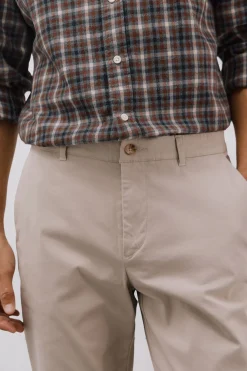 Cortefiel Pantalón chino confort regular fit Beige Outlet