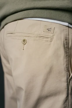 OOTO Pantalón chino slim Beige