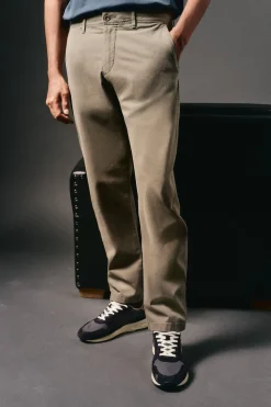 OOTO Pantalón chino slim Kaki