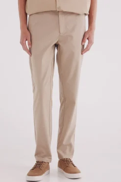 Springfield Pantalón chino vestir comfort slim fit nude