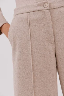 Cortefiel Pantalón comfort Beige Hot