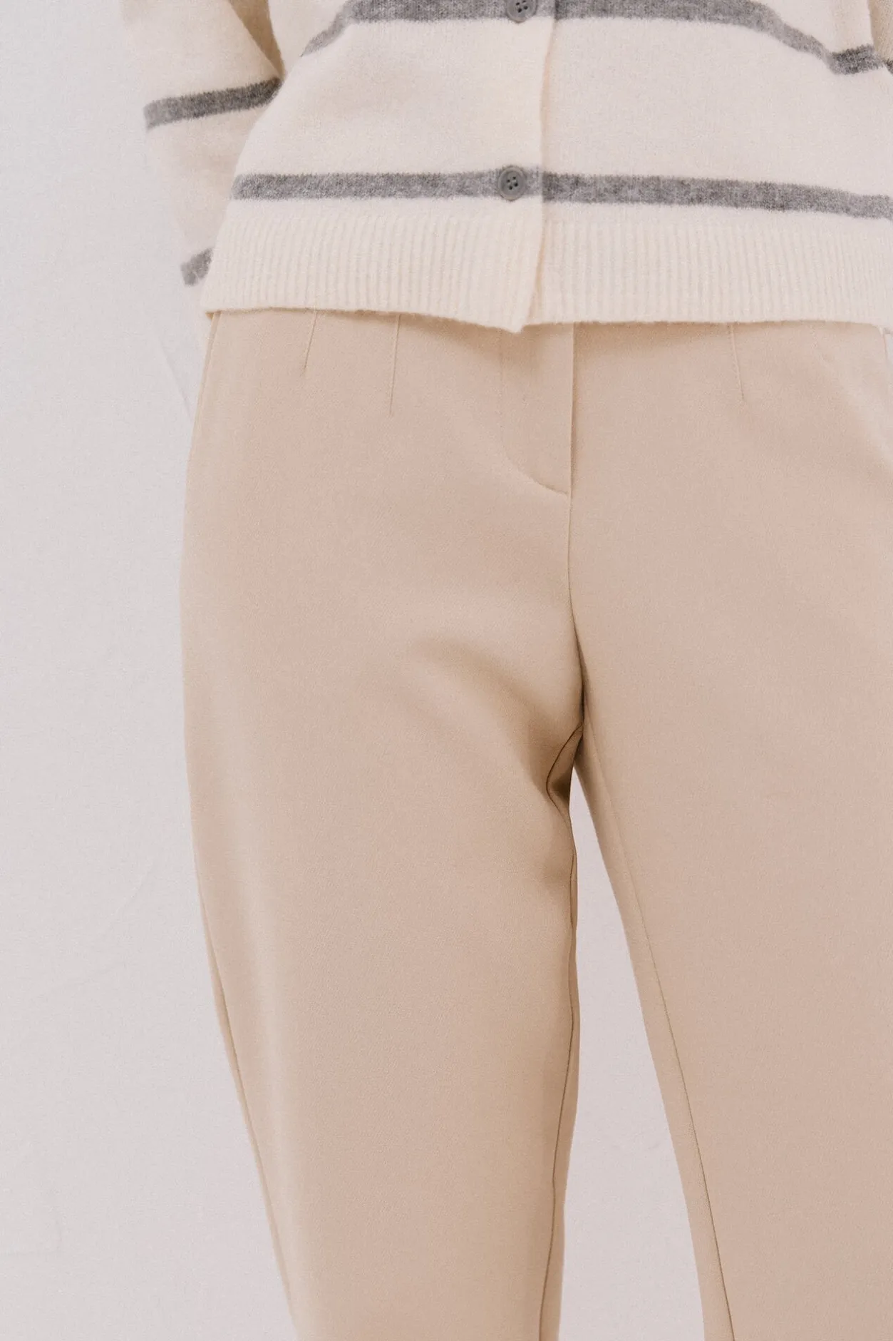 Cortefiel Pantalón cremalleras Beige Hot