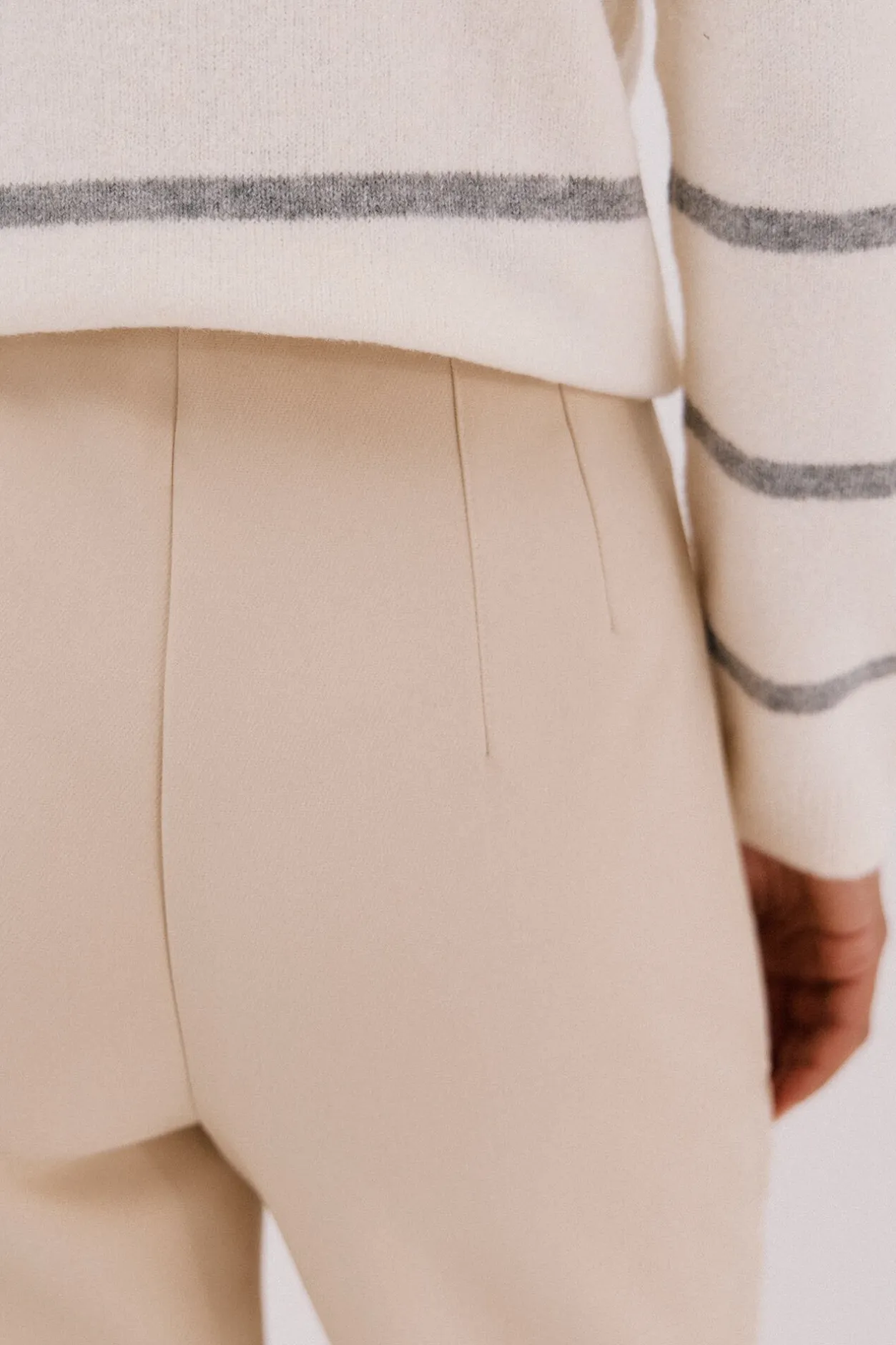 Cortefiel Pantalón cremalleras Beige Hot