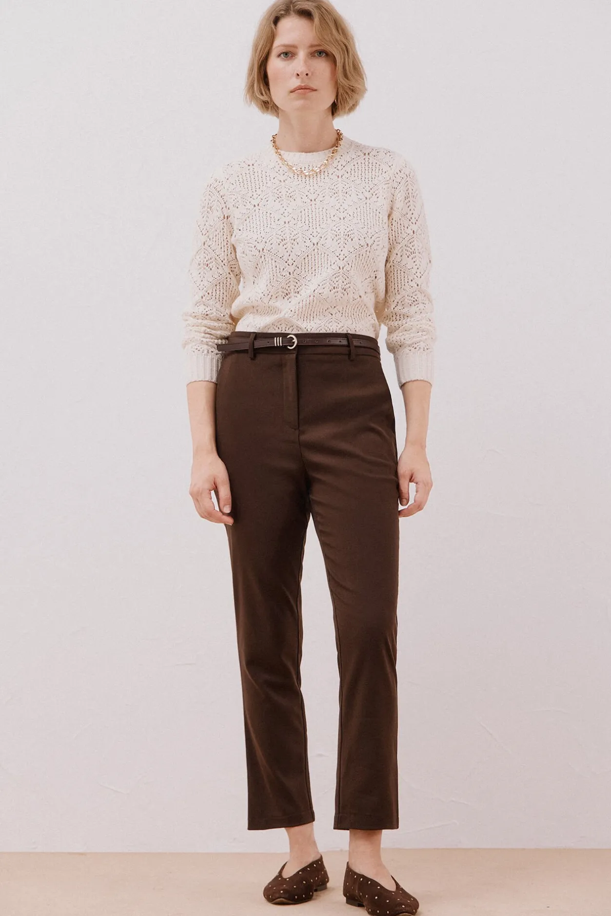 Cortefiel Pantalón de vestir con cinturón Marrón oscuro Hot