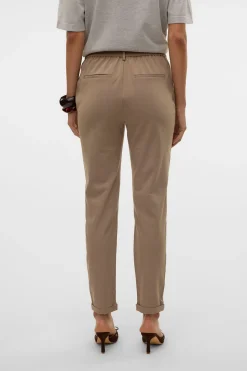 Vero Moda Pantalón largo de vestir Marr&oacute;n Hot
