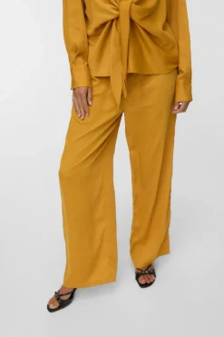 Vero Moda Pantalón largo satinado Amarillo Discount