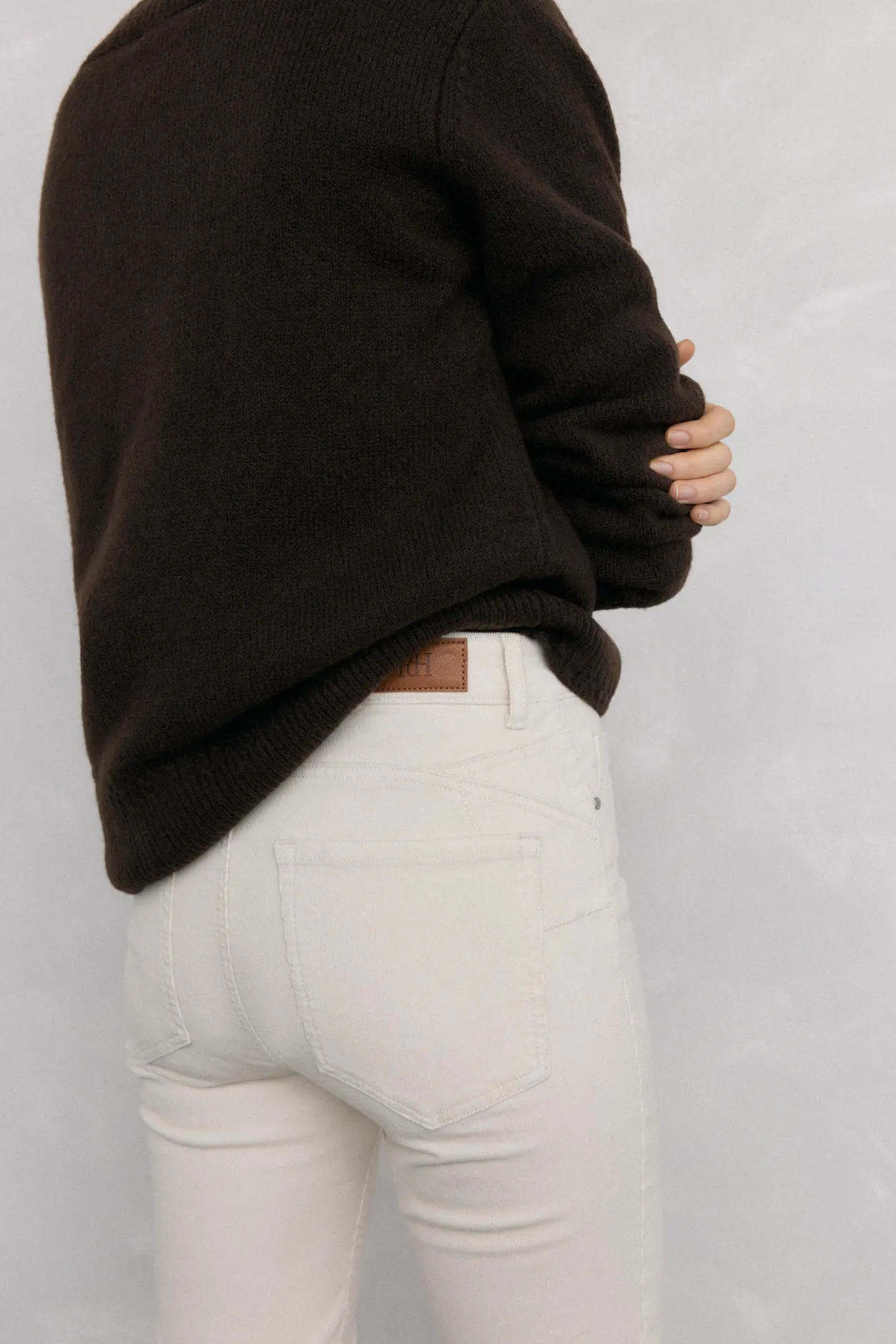 Pedro del Hierro Pantalones pana push up Crudo Sale