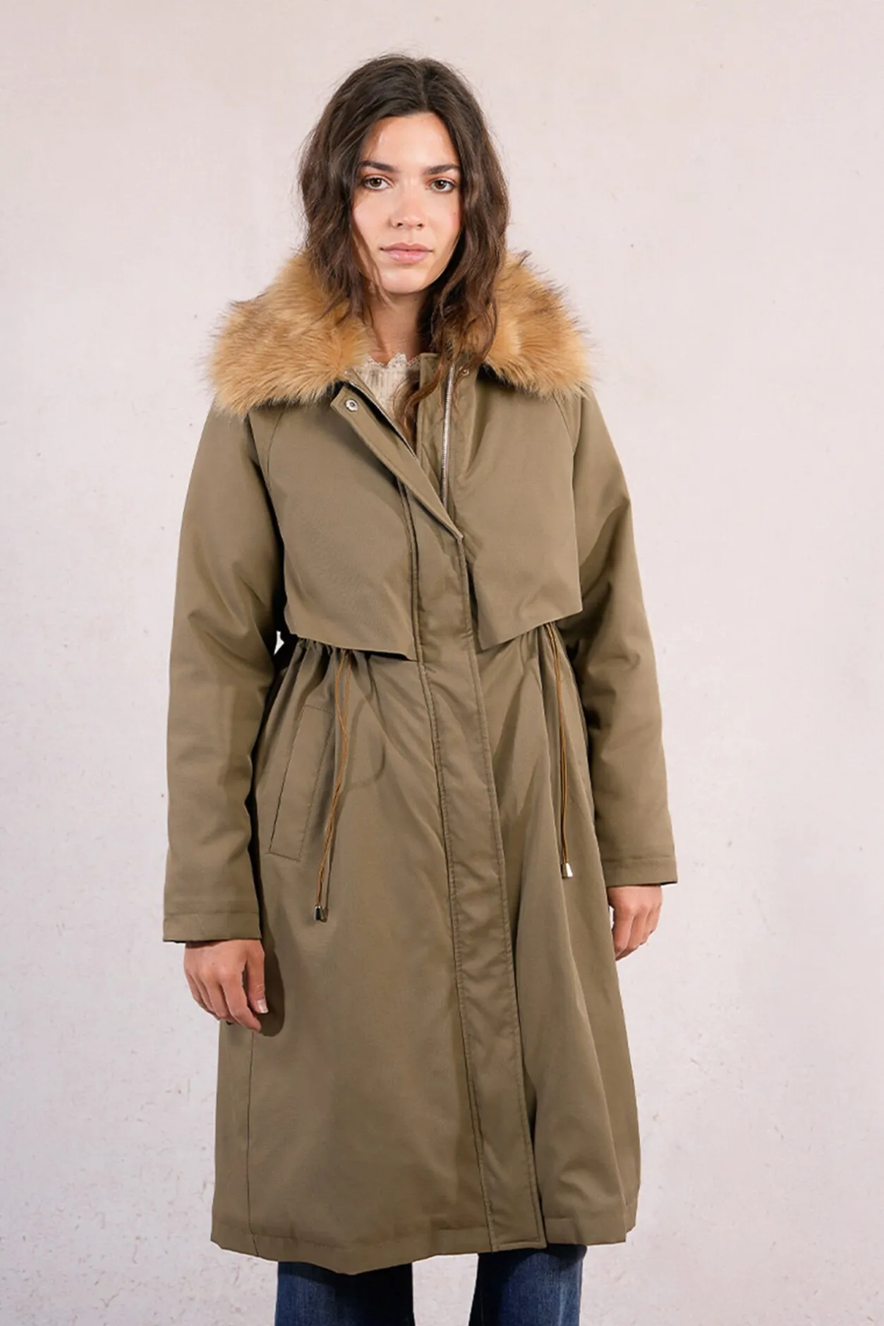 Molly Bracken Parka larga con cuello en tejido de pelo Kaki Discount