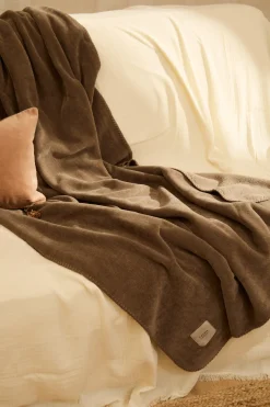 Calma House Plaid calentito con pespunte marrón Adel marr&oacute;n New