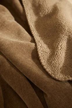 Calma House Plaid calentito con pespunte marrón Adel marr&oacute;n New