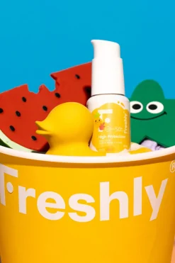 Freshly Cosmetics Protector solar mineral SPF 50+ estampado New