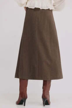 Hoss Intropia Reyes. Falda con pliegues Marron oscuro Hot