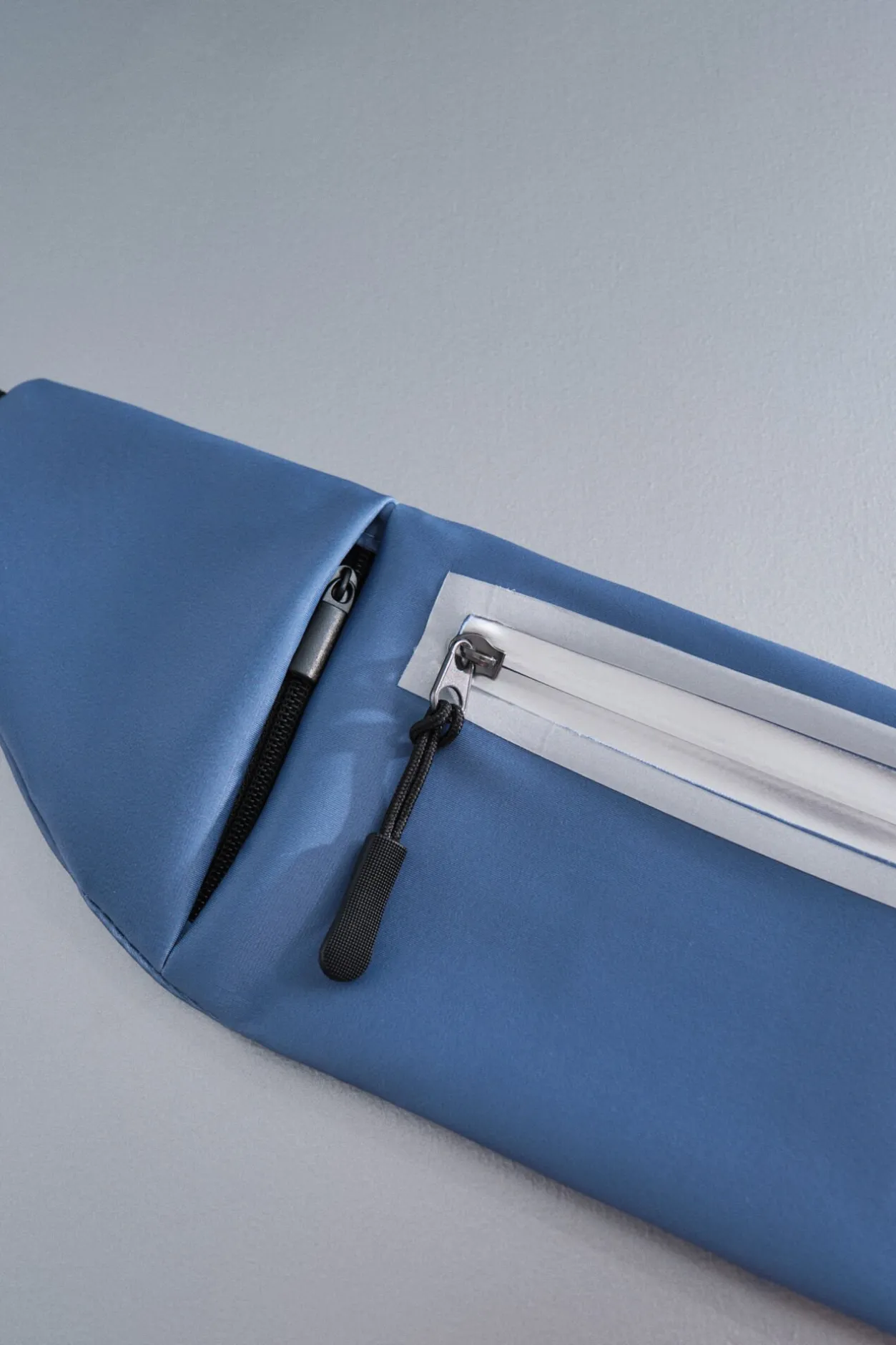 Dash and Stars Riñonera metalizado azul Outlet