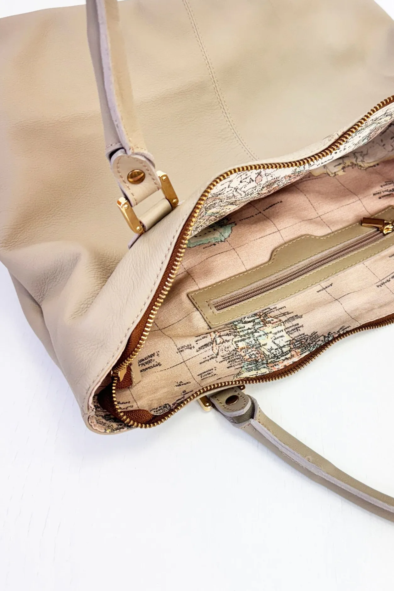 The Code Shopper Maria piel moca Arena Online