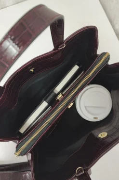 The Code Shopper patricia burdeos Vino Hot