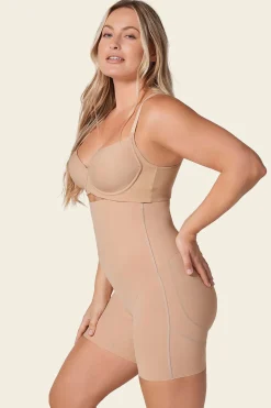 Leonisa Short media pierna tiro extra alto, levanta glúteos beige