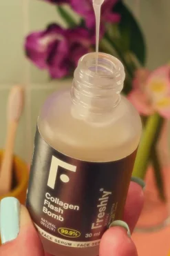 Freshly Cosmetics Sérum de colágeno vegano gris Hot