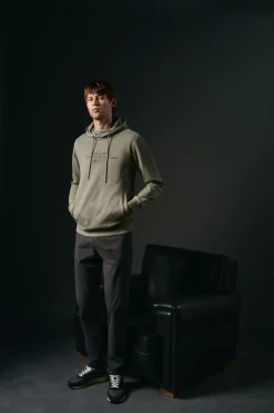 OOTO Sudadera gráfica con capucha Kaki Online