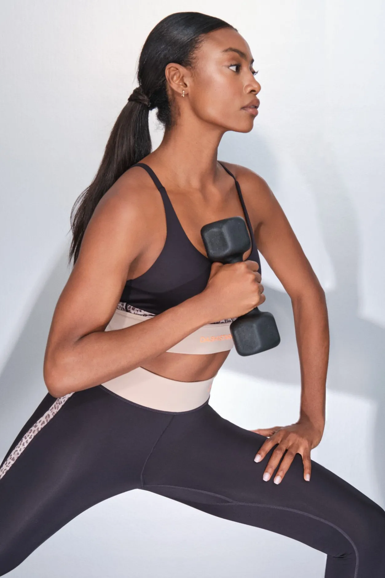 Dash and Stars Sujetador deportivo 4D STRETCH animal print negro Outlet